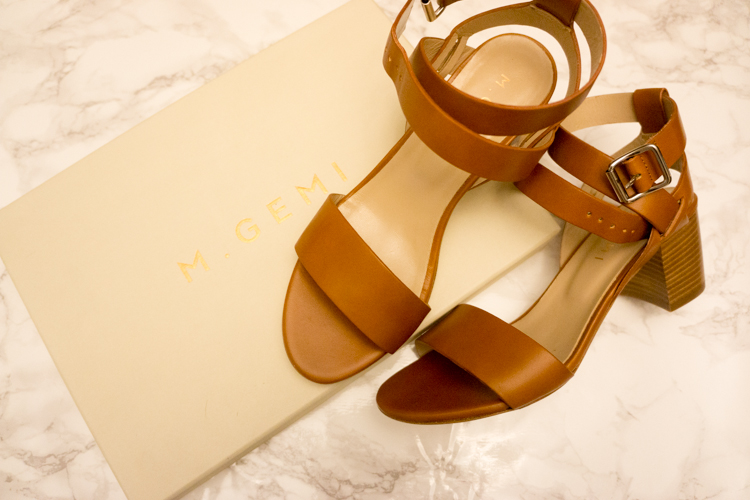 The BEST block heel sandals - M. Gemi Attorno Sandal Review. Heard of this Italian shoemaker but not sure if you want to take the splurge on these high-quality Italian craftsmanship shoes? Here I review this M. Gemi brand and my thoughts on their Attorno block heel sandal in taupe gray and spice brown 35.5 size. Click to read more or pin and save for later!