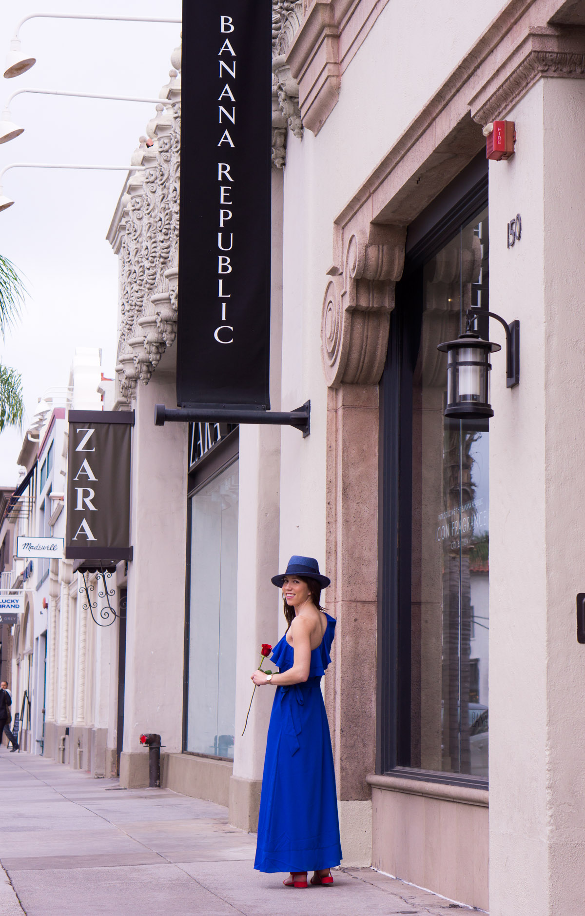 Best Banana Republic summer collection 2017 outfit inspiration | Petite fashion & style | Floral print | embellishment shorts | One shoulder ruffle dress | Tanner Market Pasadena CA | Ryan shorts