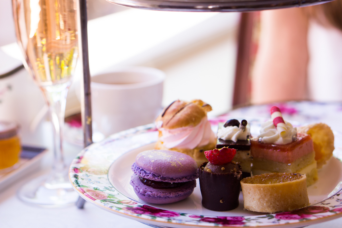 Best Afternoon Tea in Los Angeles | Mother's Day Gift Ideas | The Langham Huntington Hotel Pasadena CA | Panoramic views Horseshoe Garden | San Marino | Luxury 5 Star Hotels | Hermes belt | Tory Burch chain wallet | Kate Spade Mint green handbag