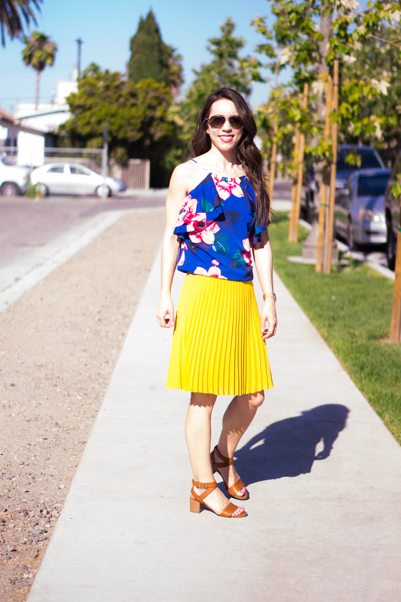 LOFT petite pleated yellow skirt petite 00 | Banana Republic floral cold shoulder ruffle top blue white | Petite fashion | Petite Style | M. Gemi Attorno sandals | best yellow skirt