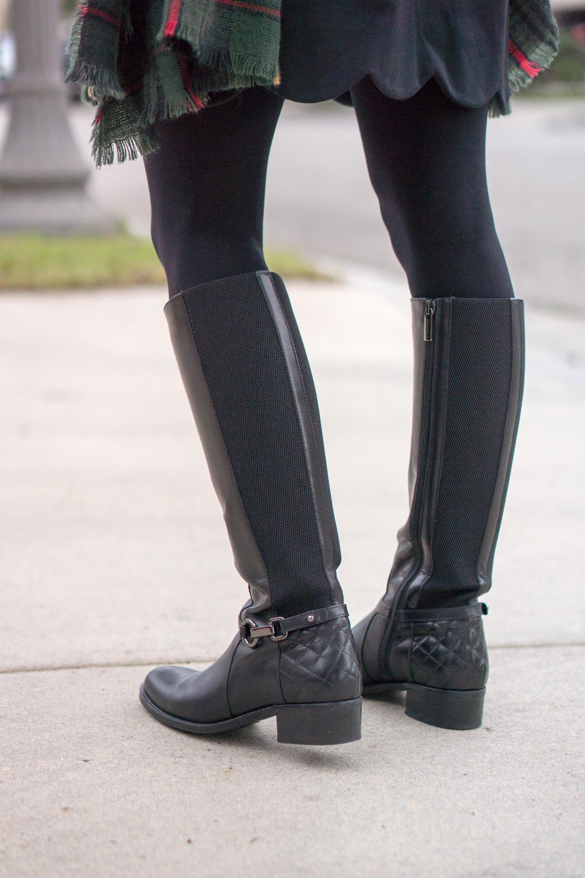 3 Must Have Boots for Fall | Fall boots, fall ankle booties, fall rain boots, Tory Burch rain boots, Aquatalia waterproof black boots brown boots, Hunter rain boots, Vince Camuto Franell, Sheec socks, Fall season, Petite fashion & style blog