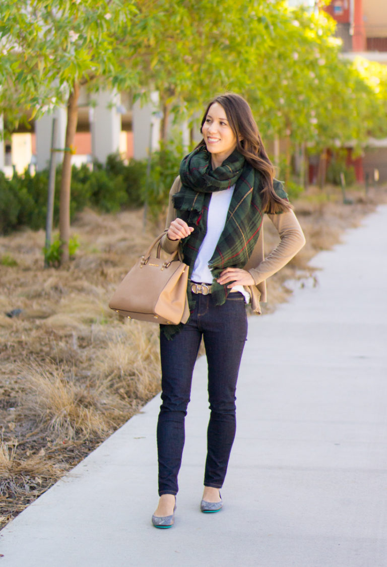 Outfit Inspiration: 5 Easy Fall Outfit Ideas - Petite Style Script