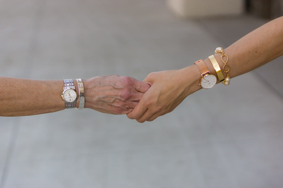 Pieces of Me Cuff Bracelet Review | Best Petite Cuff Bracelet | Best Personalized bracelet cuff | Petite friendly bracelet for small wrists | Gold silver | Gift for mom | Personality | Strength | Compassionate | Ambitious | Leader