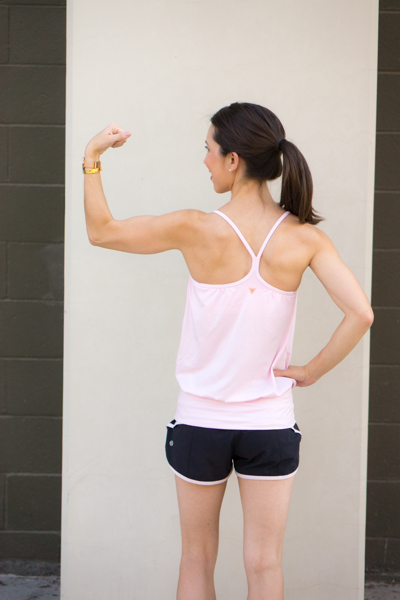 5 Ways to Stay Fit during the Holiday Season | How to stay fit during Thanksgiving Christmas New Years | Yogasmoga tickle me pink tank top review | Lululemon running shorts review | Orange Theory Fitness member | holiday treats cheat days | Meal planning