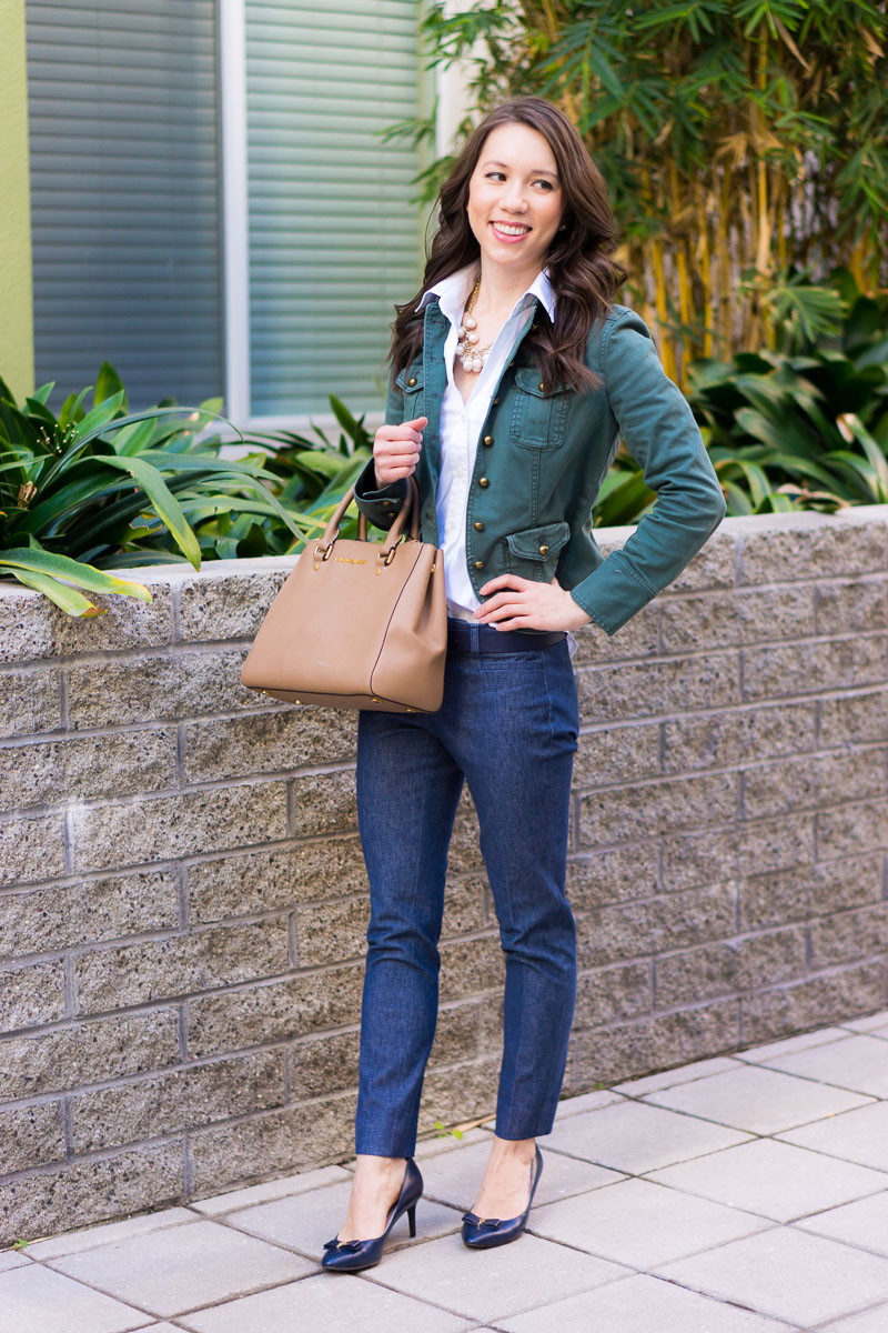 Learn how to style a modern utility jacket for work, weekend and date night! How to style a modern utility blazer | business casual outfit | casual outfit | date night outfit | petite fashion blog | style advice | spring outfit | white house black market whbm petite jacket | banana republic sloan pants | theory white shirt | gibson twist front fleece top | J. Crew Factory pearl necklace