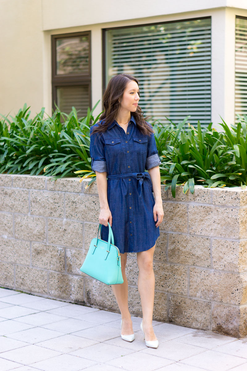 How to style chambray dress | casual to work settings | petite fashion and style blog | capsule wardrobe | spring outfit ideas | Kate Spade mint green handbag | mint green high heels | Nordstrom reversible tote bag | J. Crew Factory chambray tie waist dress | hot summer office style | business casual outfit ideas