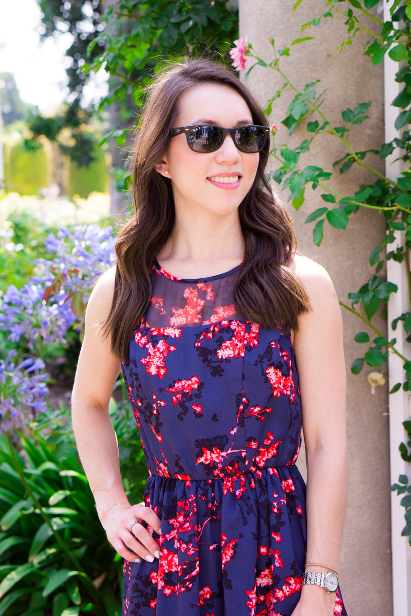 4 Go-To Summer Outfit Formulas | thredUP review | Secondhand first | Capsule Wardrobe | Project333 | Theory white skirt | Floral skirt | NIC+ZOE red cardigan | red bow heels | floral dress | Paige denim shorts floral top | petite fashion style blog via @PStyleScript