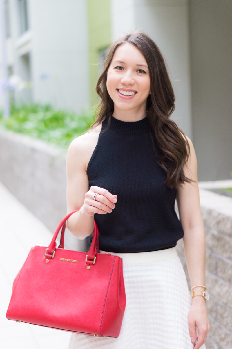 4 Go-To Summer Outfit Formulas | thredUP review | Secondhand first | Capsule Wardrobe | Project333 | Theory white skirt | Floral skirt | NIC+ZOE red cardigan | red bow heels | floral dress | Paige denim shorts floral top | petite fashion style blog via @PStyleScript