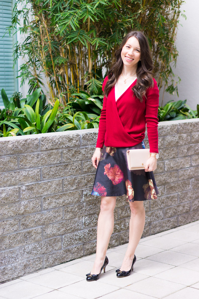 4 Go-To Summer Outfit Formulas | thredUP review | Secondhand first | Capsule Wardrobe | Project333 | Theory white skirt | Floral skirt | NIC+ZOE red cardigan | red bow heels | floral dress | Paige denim shorts floral top | petite fashion style blog via @PStyleScript