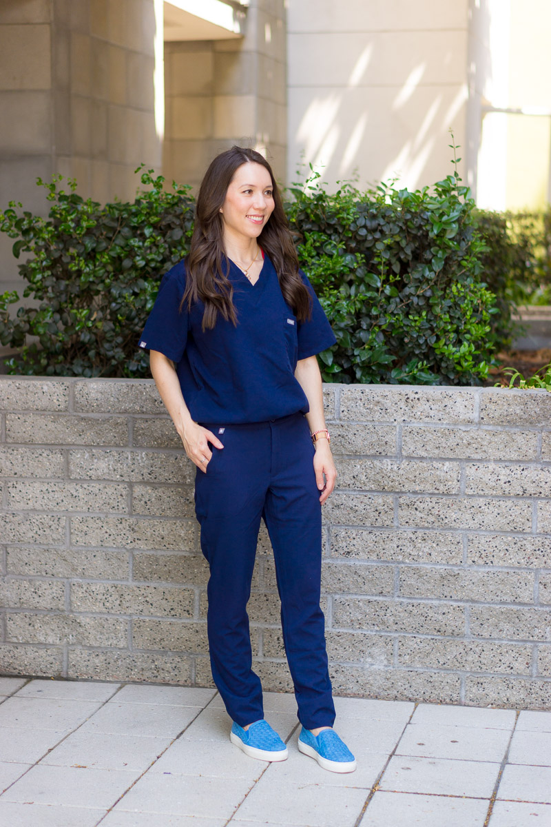 An Update on FIGS Scrubs in 2018 with the new Tokha Trouser Pants Review in Size XXS Petite, Catarina Scrub Top, Headband and Compression Socks. Perfect for physicians, surgeons, doctors, pharmacists and nurses. FIGS is truly the best scrubs company with core scrubs, lifewear and limited-edition items.