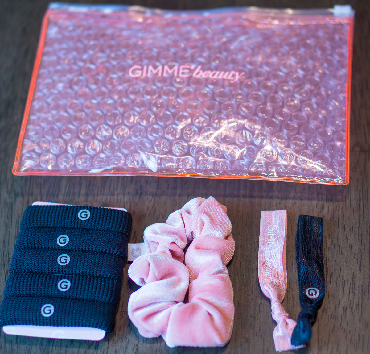 Best Hair Ties | GIMME Beauty Review for machine washable hair elastics that cause no breakage, dents or headaches! Discount code for best hair ties, woman hair elastics, scrunchies, best hair ties for thick hair, no snags, wash like new, M. Gemi Cerchio sneakers, J. Crew v-neck tees, Nordstrom faux leather jacket, casual outfit petite fashion & style blog